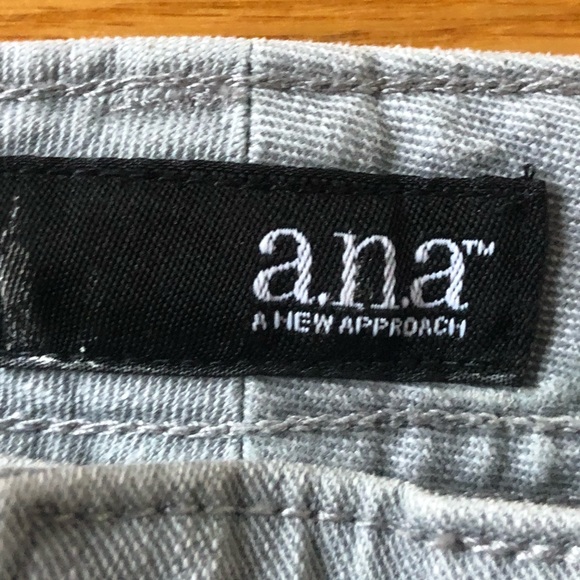 A.N.A sage green stretch denim capri pants. Size 6 - Picture 3 of 5